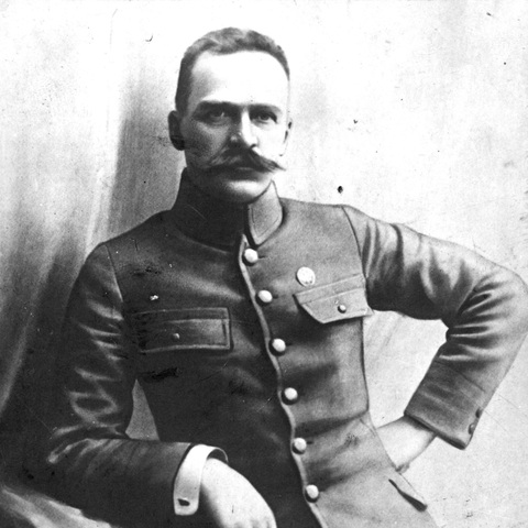 Le maréchal Pilsudski établit sa dictature en Pologne