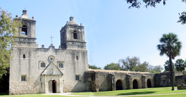 The Spanish found San Antonio, Texas