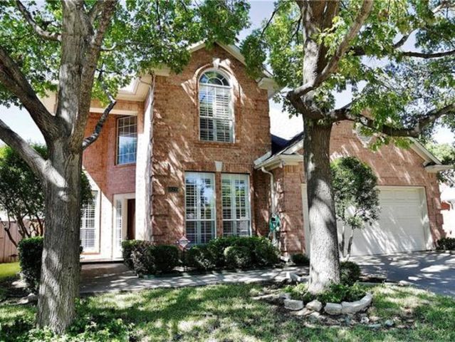 Naci a en Dallas, Texas