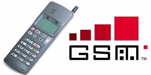 1992-Telefonía móvil GSM.