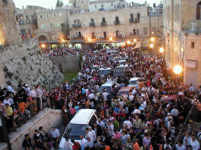 Israel withdraws from Gaza