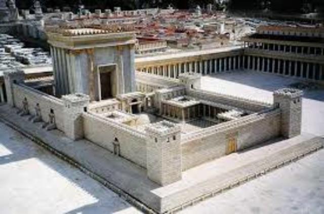 Construcción del templo.