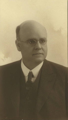 Frederic Burk developed modern individualized instruction.