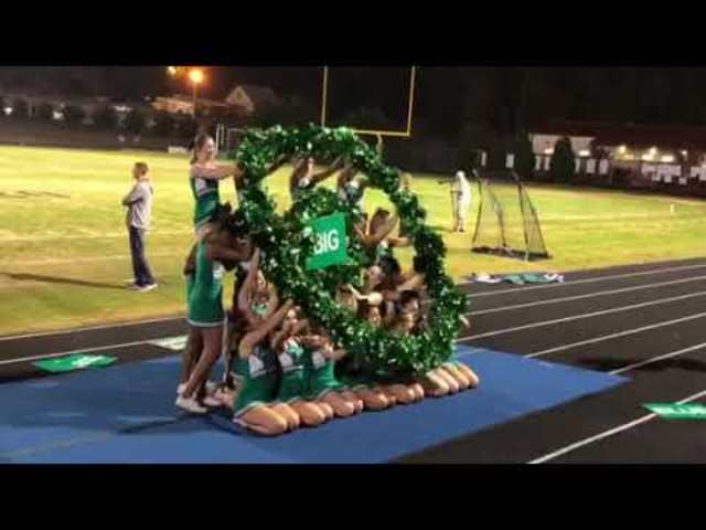 Empecé animar por Varsity animar en Weddington High School