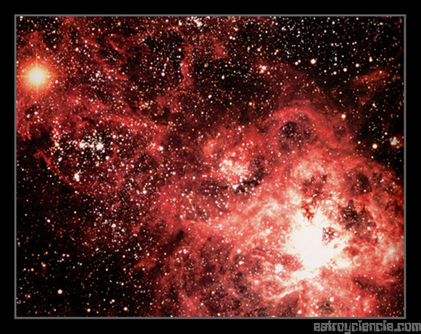 La luz emitida por la supernova 1987A llega a la Tierra