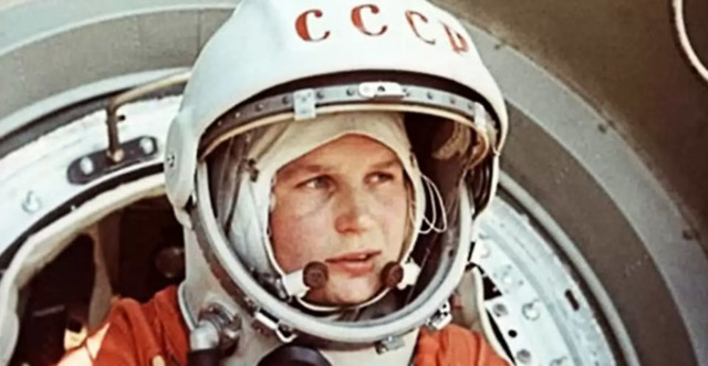 La cosmonauta rusa Valentina Tereshkova, primera mujer que viaja al espacio.