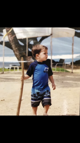 2005- Mi familia y yo fuimos a Hawaii