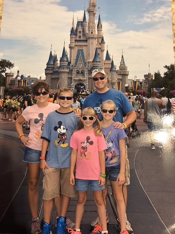 Mi familia y yo fuimos al mundo de Disney