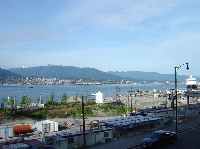 2005 - Mi familia y yo nos mudamos de Missouri a Seattle