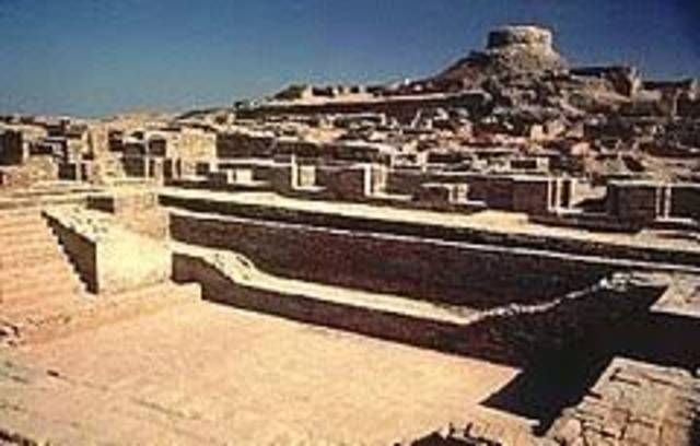 The Harrapan Civilization rises in the Indus Valley