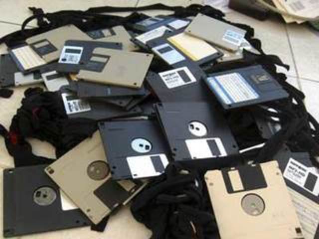 Backing up data on Floppy