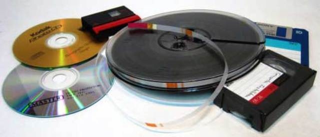 Cinta y discos magnéticos