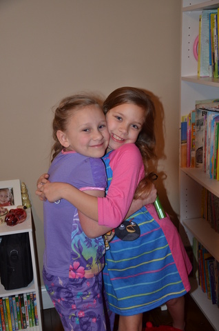 Tuve mi primero pijamada con mi vecino