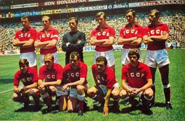 Первая внестудийная трансляция (футбольного матча) + первый сирийный выпуск телевизоров "КВН"