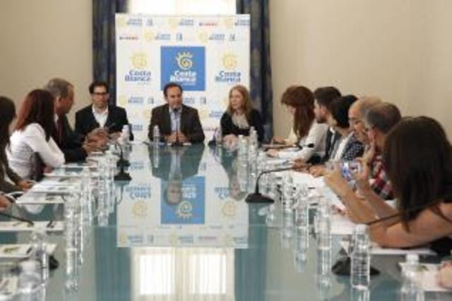 EN LA FASE INICIAL DEL SGSSS SE PRODUJO LA CAÍDA DEL P.I.B