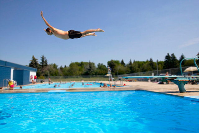 Learning How To Dive (Funny)