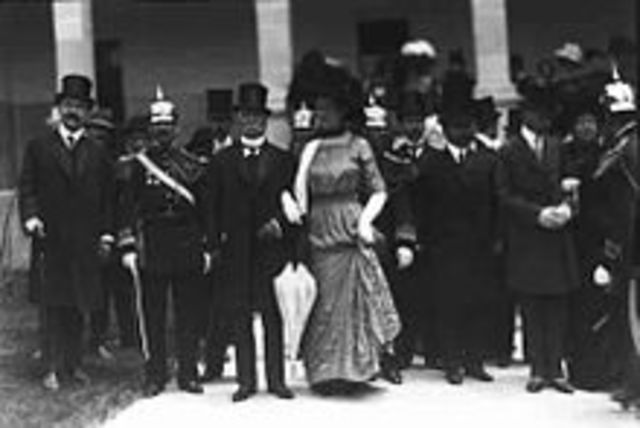 la inauguración del hospital general