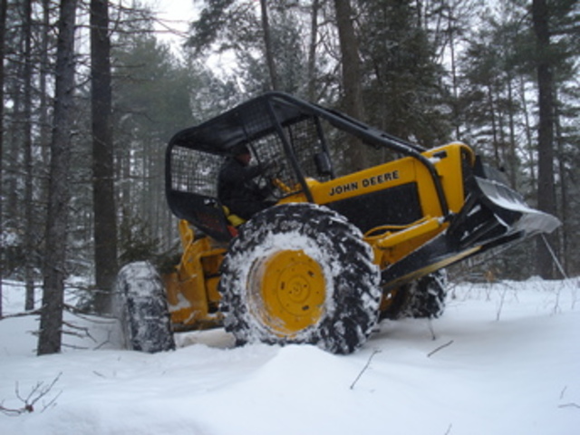 John Deere 440 Skidder