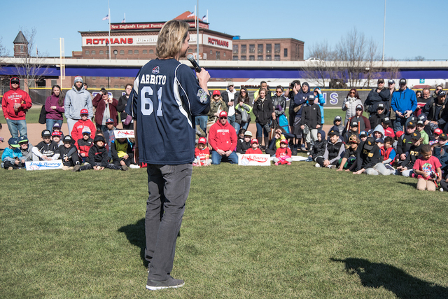 Bronson Arroyo Appears at Fan Fest