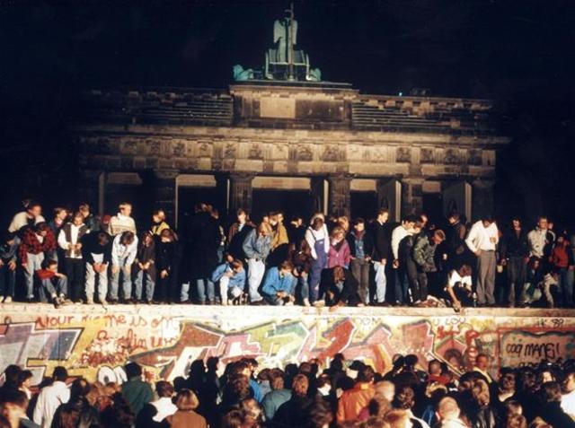 Berlinmuren falder