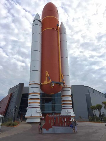 Disney Mundo, Estudios Universales y Kennedy Centro Espacial