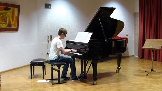 j'ai joue nuvole bianche pour une piano récital
