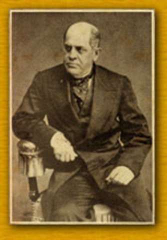 Su hijo Dominguito muere en la Guerra del Paraguay