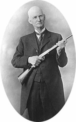 John moses browning (Invento de la pistola)