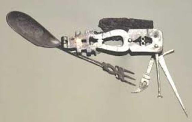 Invento de la navaja suiza