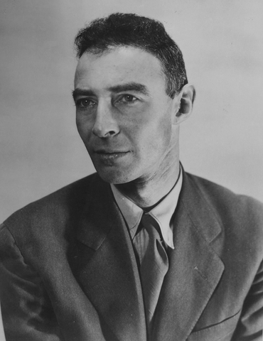 Robert Oppenheimer (1904 – 1967)