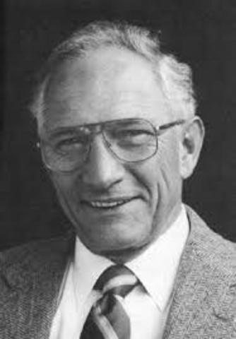 Robert Noyce (1927 – 1990)