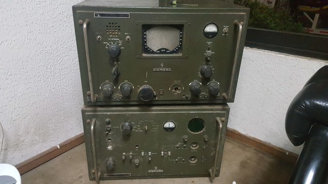 Aparición del primer radiotransmisor por obra de Marconi.