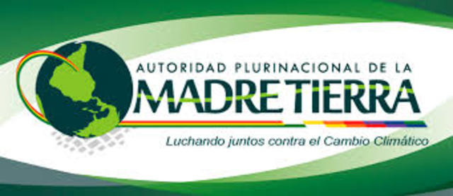 DECRETO SUPREMO N° 1696