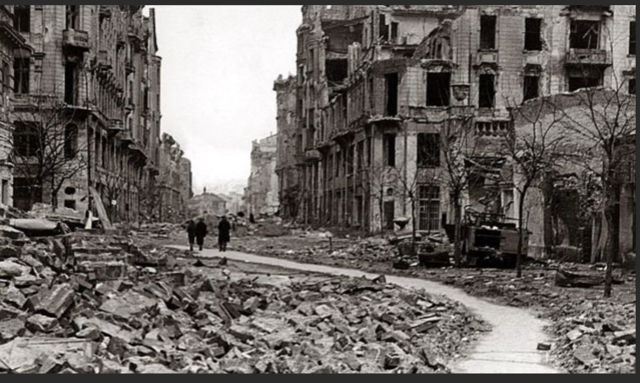 Britain and France declare war on Germany