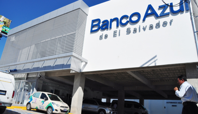 Banco azul.