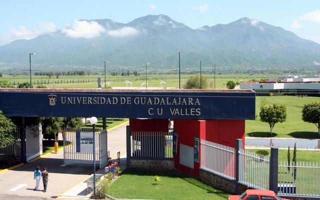 iniciaron funciones los campus Universitarios del Norte y de Los Valles y se conformó la Red Radio Universidad de Guadalajara.
