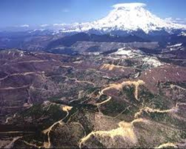 Lewis & Clark reach the Pacific Ocean