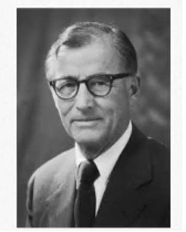 Primera publicacion que trata de establecer el accionar de los directivos de las empresas con los valores sociales