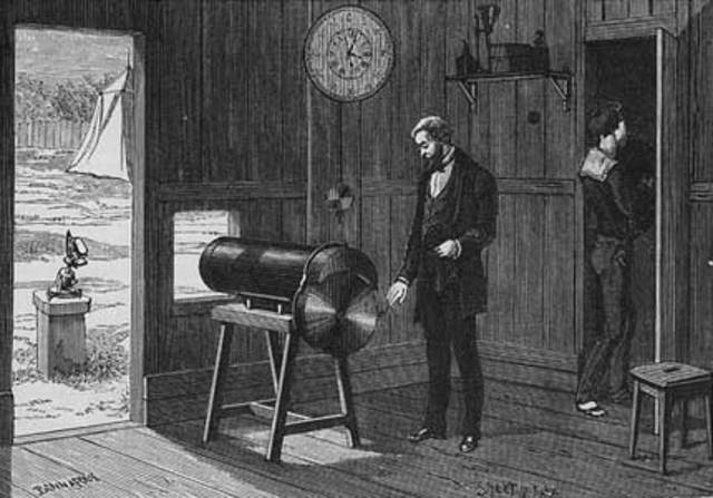 J.Jansen: Revòlver fotogràfic: Càmera fotogràfica automàtica amb una única placa circular moguda pel mecanisme revòlver. Es descobreix el Seleni, el primer material fotoconductor.