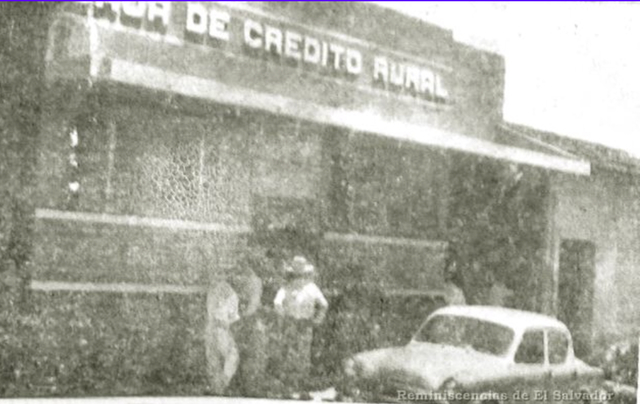 Instituciones Oficiales de Crédito.