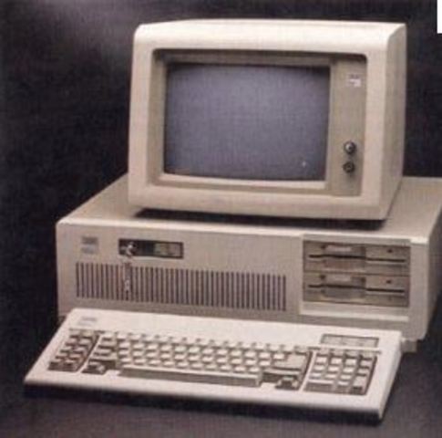 Tercera generación (1965): Circuitos integrados.