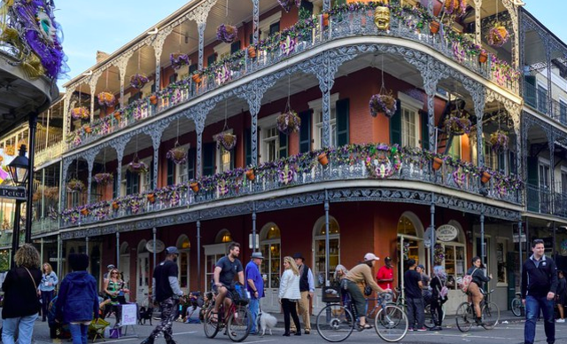 Dejar a mi hermano en la universidad.