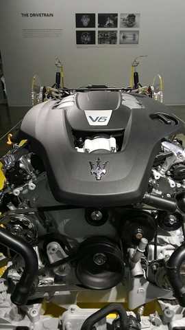 Invitación Exposición Maserati en Petersen Automotive Museum