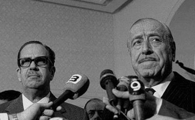 Campora renuncia a la presidencia