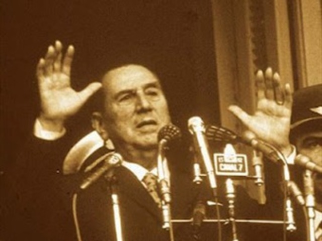 Perón en Plaza de Mayo