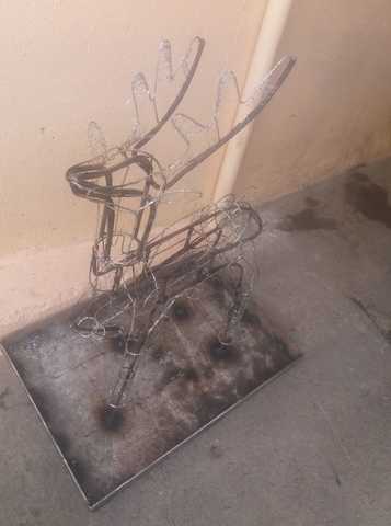 Extructura del venado forsado con varilla.