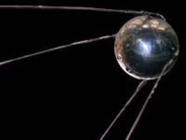 Sputnik 1 y el nacimiento de los robots