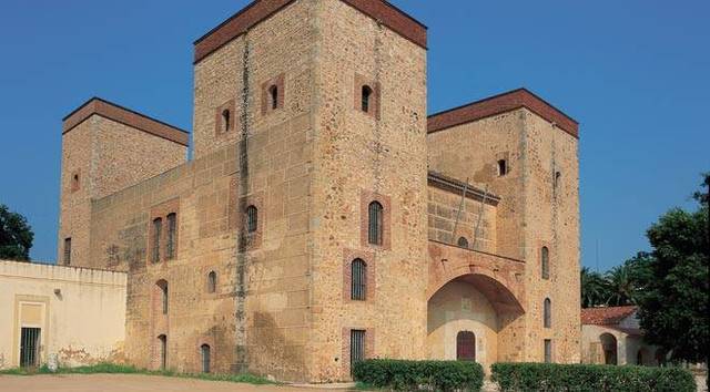 Museo arqueológico provincial de Badajoz(http://museoarqueologicobadajoz.juntaex.es/web/view/portal/index/index.php)