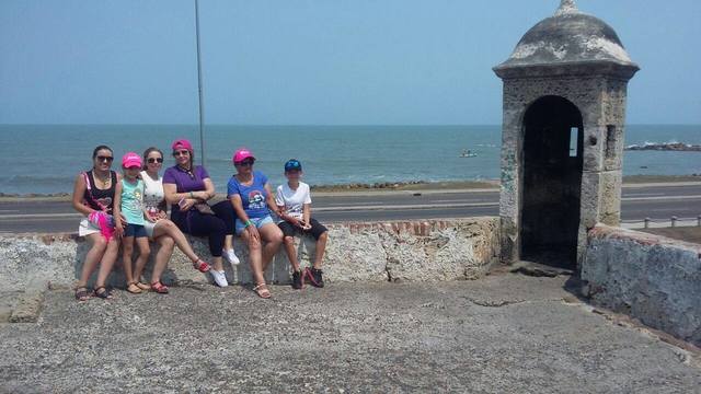 MI FAMILIA EN EL MAR
