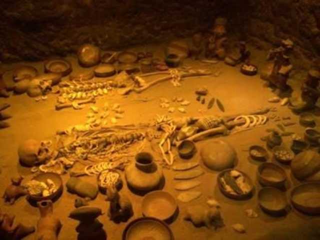 200-650 tumbas de tiro